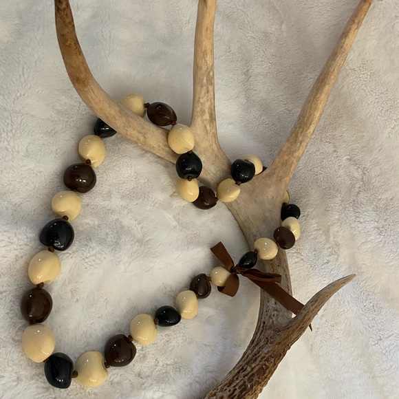 Kukui Nut String Necklace - Picture 1 of 2